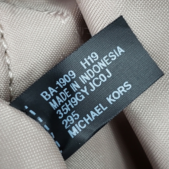 ⚠️LAST 1⚠️ Michael Kors Ginger XS Crossbody Brown - Picture 6 of 8